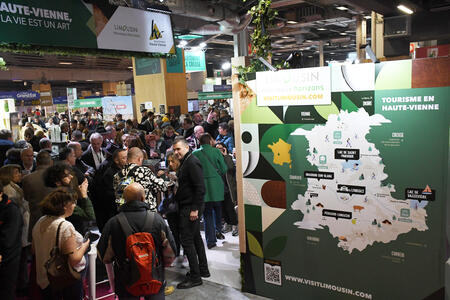 Un stand encore plus grand