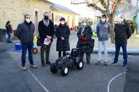 Un tracteur à se partager